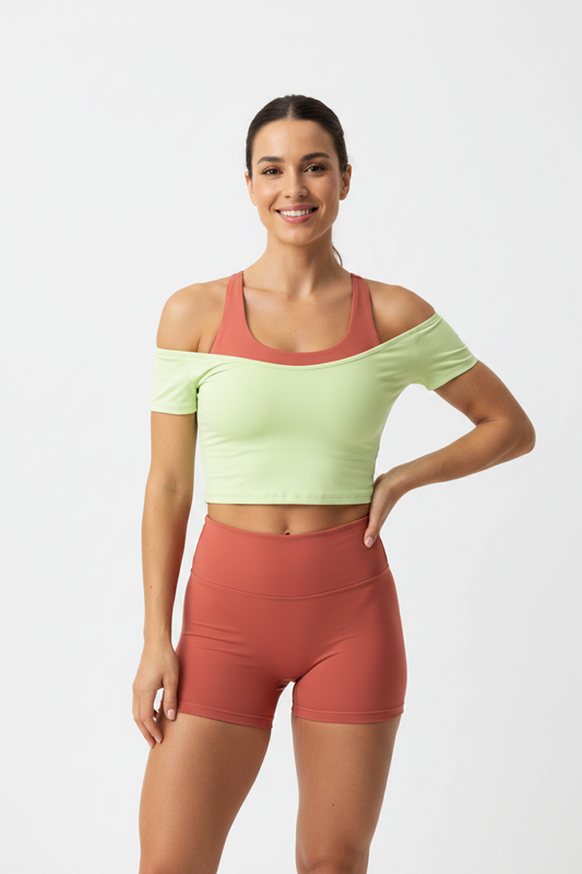 sivra's sleeve crop T