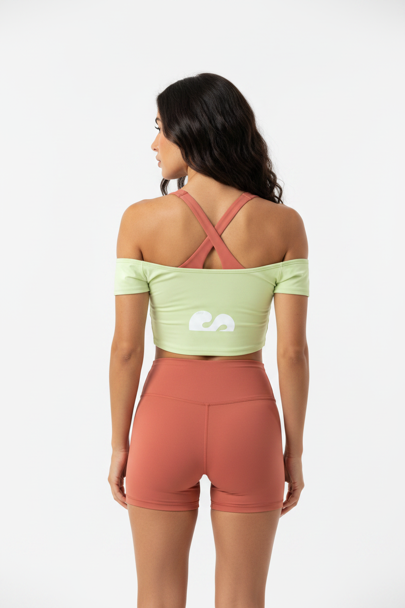 sivra's sleeve crop T
